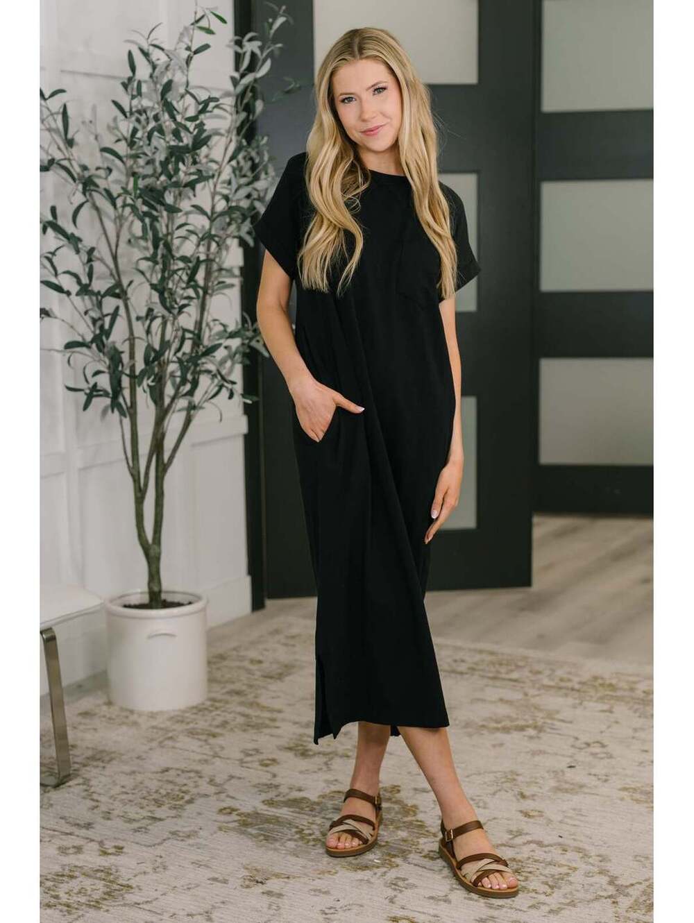 Fix You Right Up Short Sleeve Midi Dress in Black